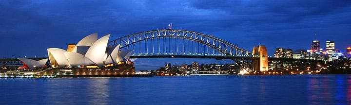 Sydney harbour di notte